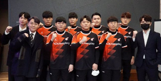 实现了对F 实现了对F